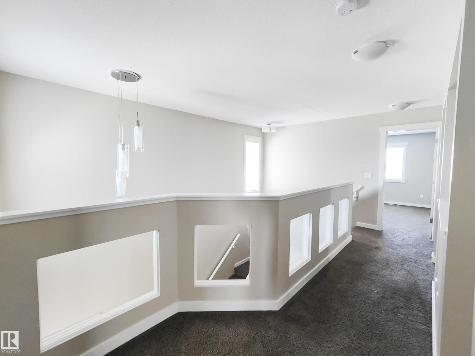 Photo 14 of 8008 18 Av Sw, Edmonton AB
