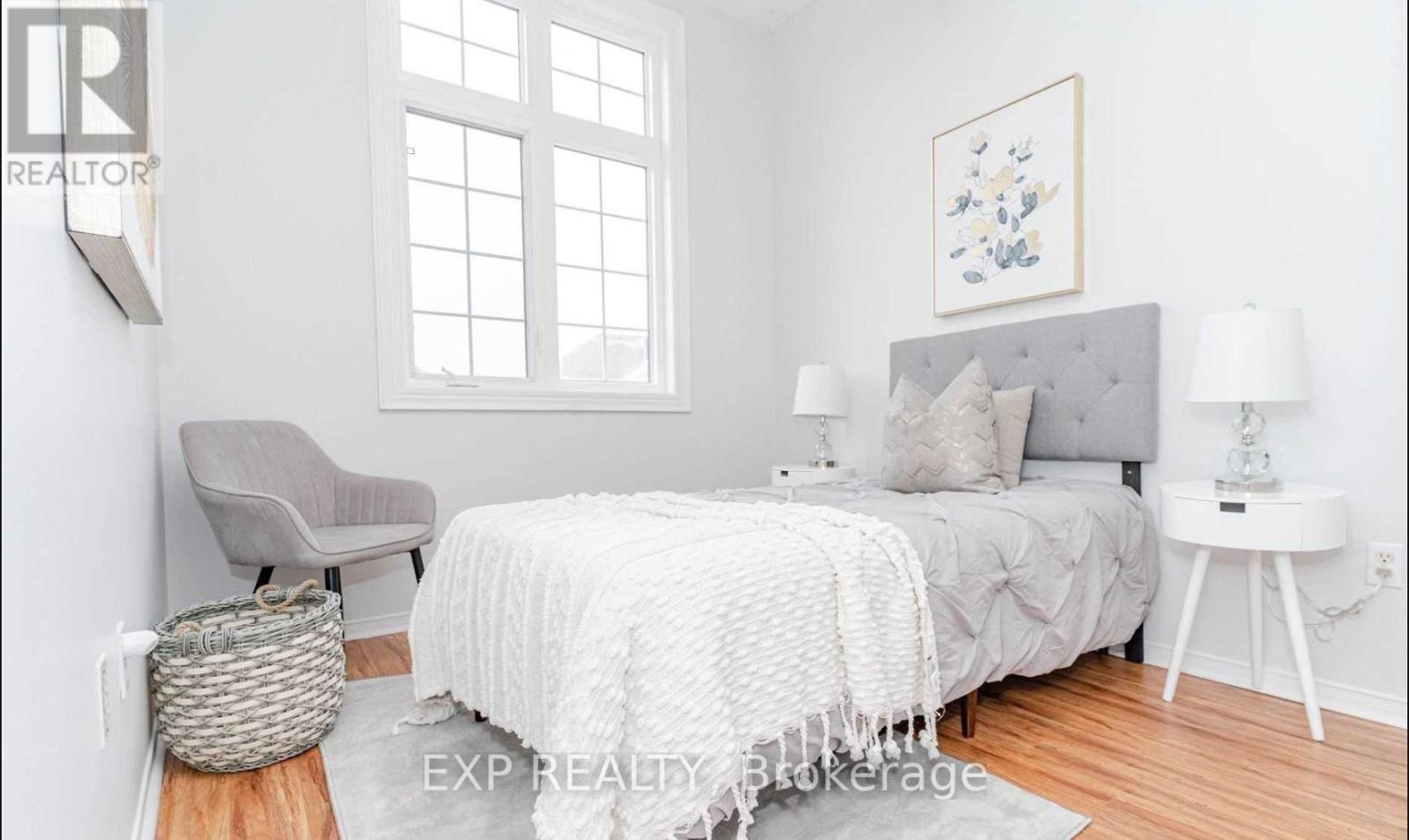 Photo 6 of 28 2 Hedge End Road, Toronto ON