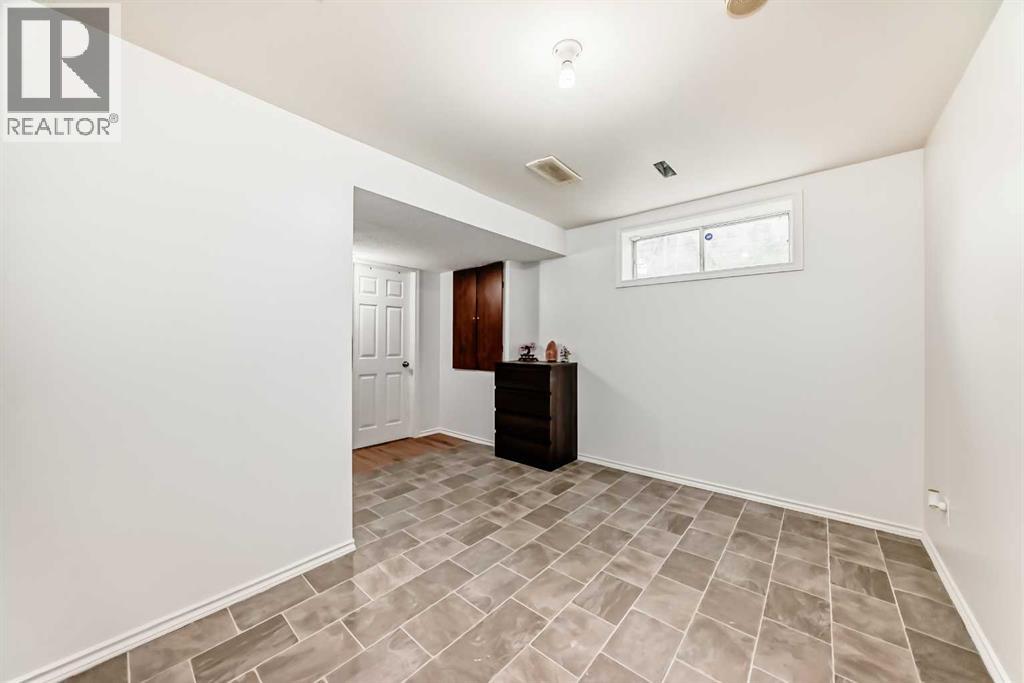 Single Family House for Sale in  Bridleglen Road SW Bridlewood Calgary 