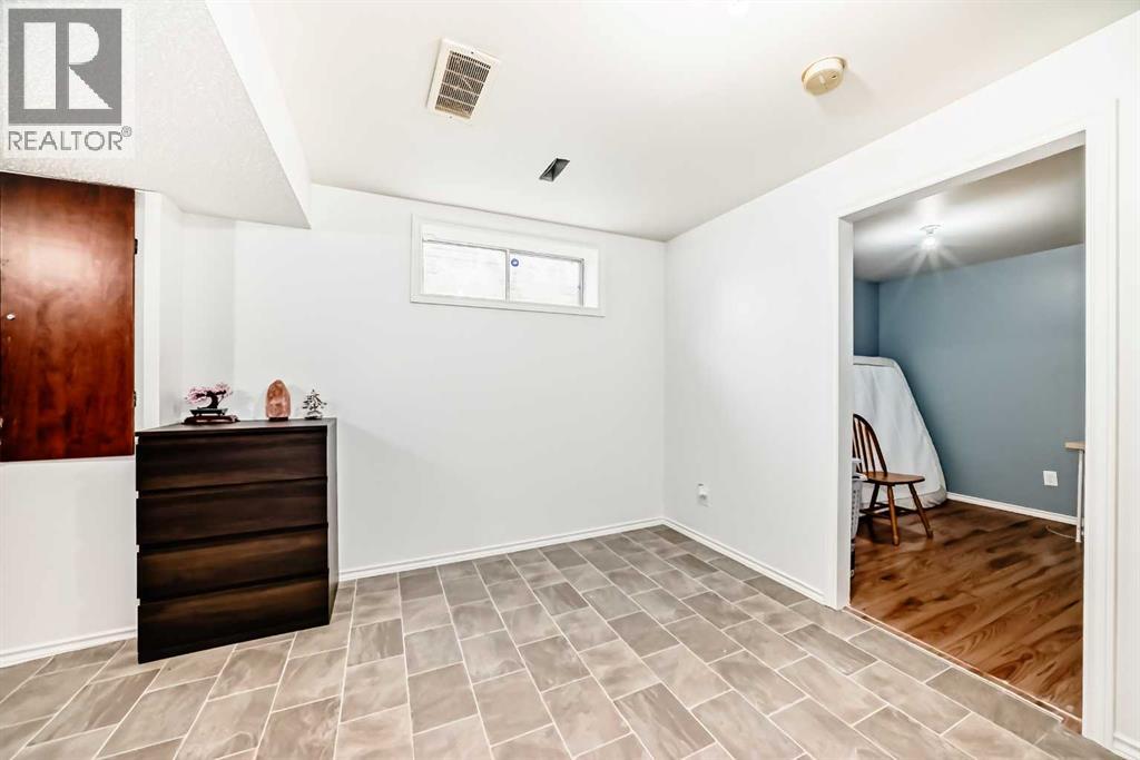 Single Family House for Sale in  Bridleglen Road SW Bridlewood Calgary 