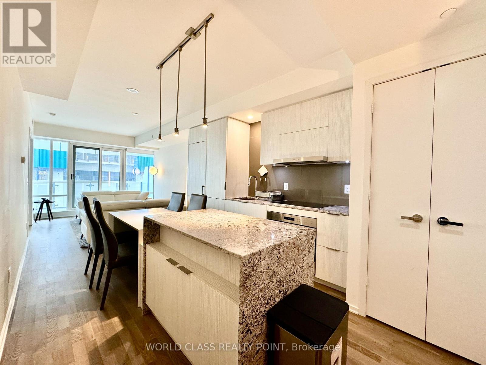 Photo 5 of 6307 1 Bloor Street E, Toronto ON