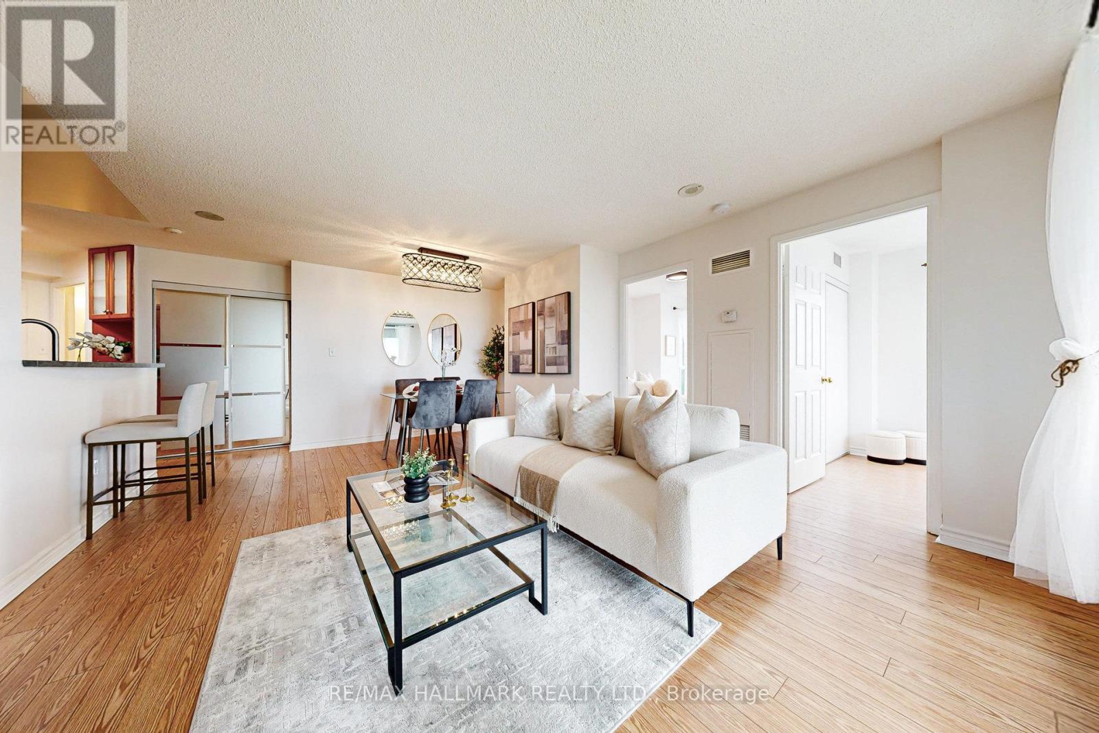 Photo 17 of 1211 7 Lorraine Drive, Toronto ON