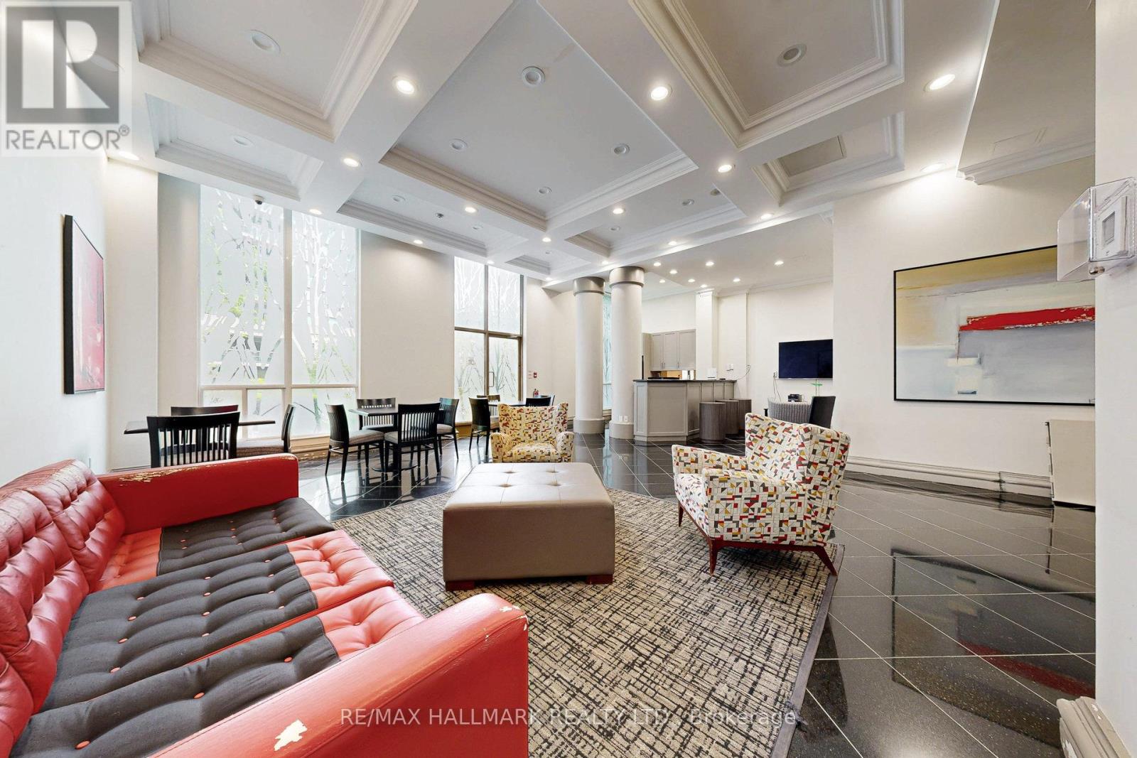 Photo 35 of 1211 7 Lorraine Drive, Toronto ON