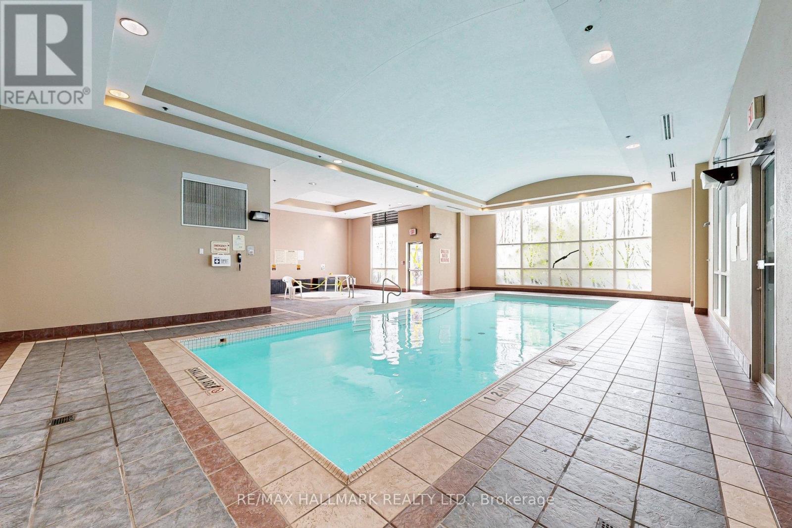 Photo 36 of 1211 7 Lorraine Drive, Toronto ON