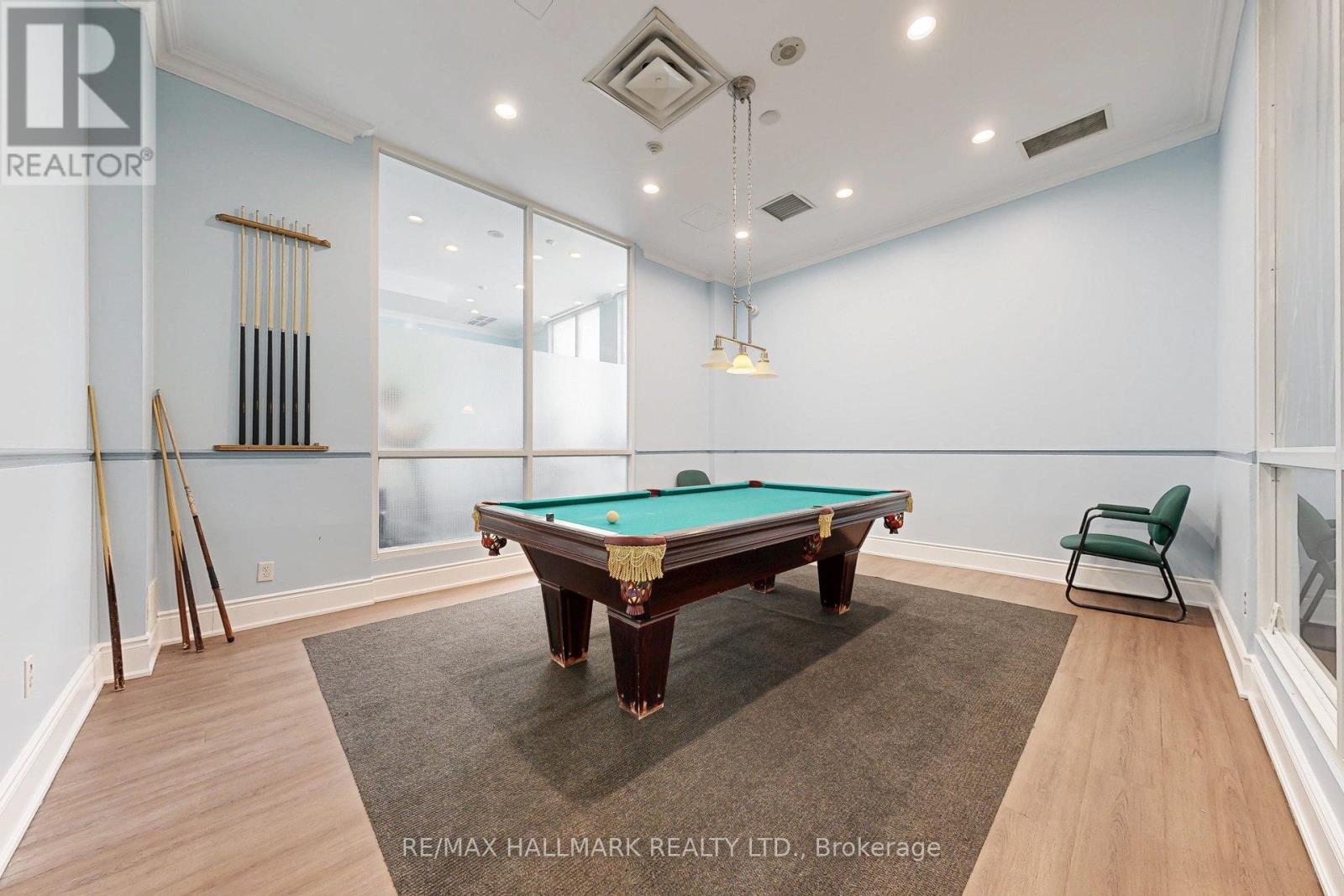 Photo 37 of 1211 7 Lorraine Drive, Toronto ON