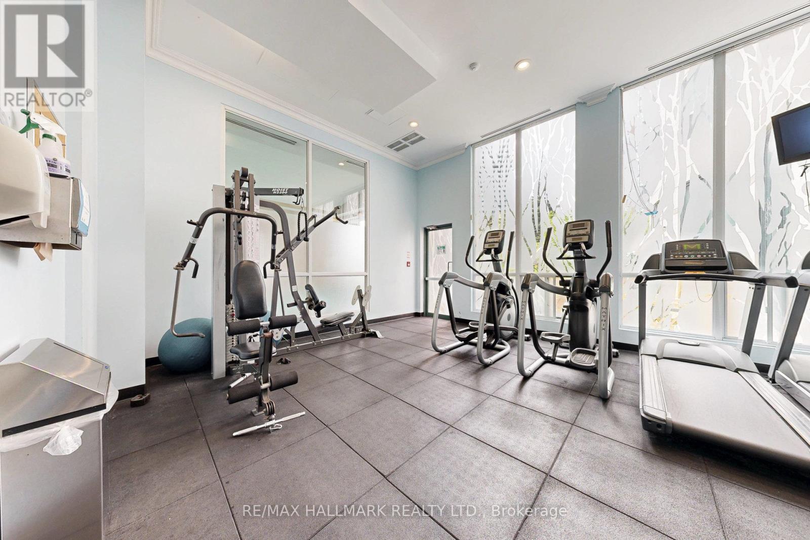 Photo 38 of 1211 7 Lorraine Drive, Toronto ON