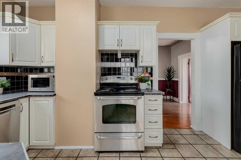 Single Family House for Sale in   Street SW Mission Calgary 