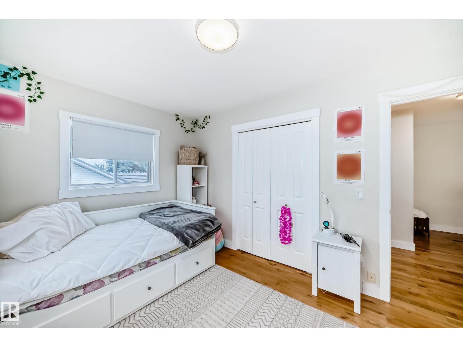Photo 11 of 12403 29 A Av Nw, Edmonton AB