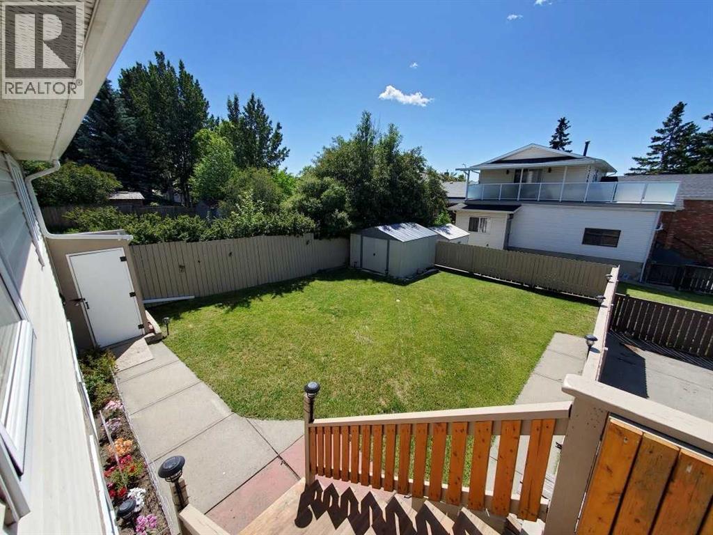 Single Family House 3 Level for Sale in   Avenue NE Whitehorn Calgary 