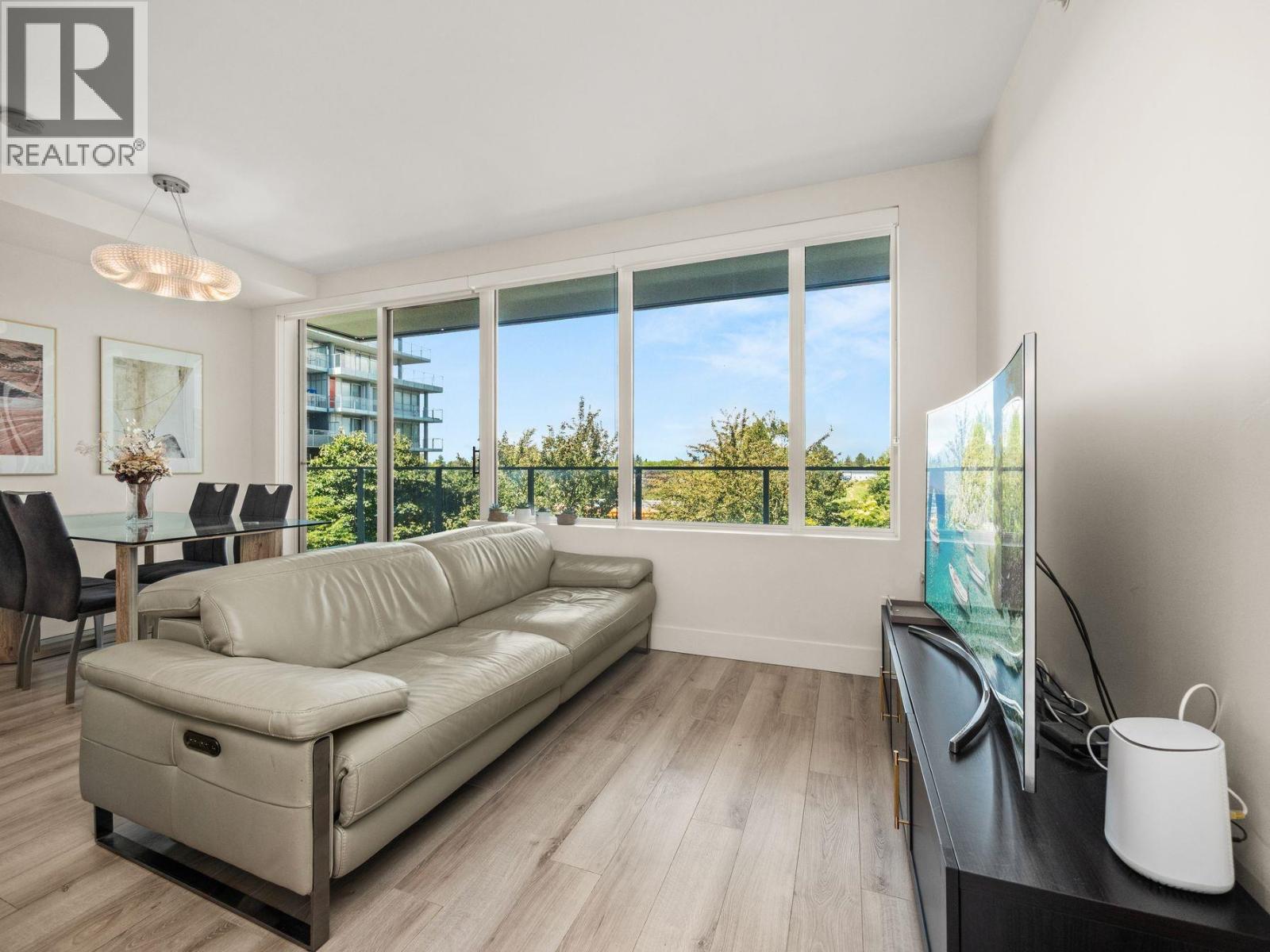 Photo 10 of 321 10788 No 5 Road, Richmond BC
