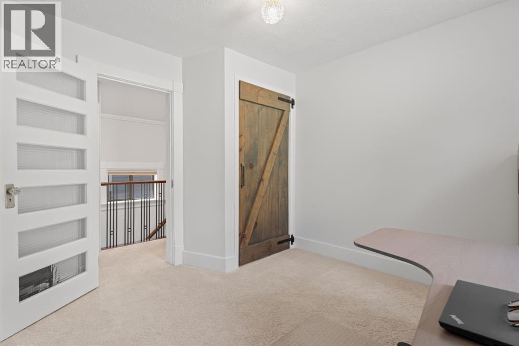 Single Family House for Sale in   Avenue NW Sunnyside Calgary 