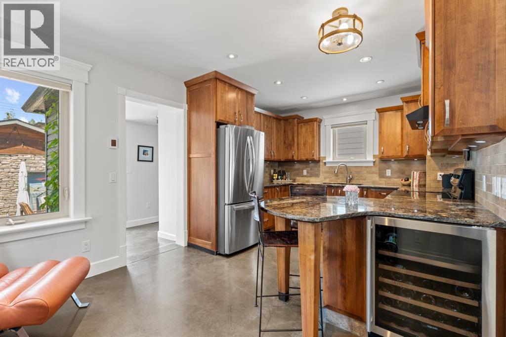 Single Family House for Sale in   Avenue NW Sunnyside Calgary 