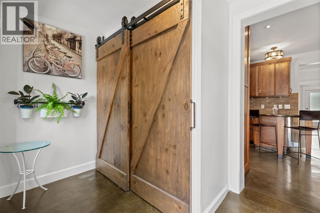 Single Family House for Sale in   Avenue NW Sunnyside Calgary 