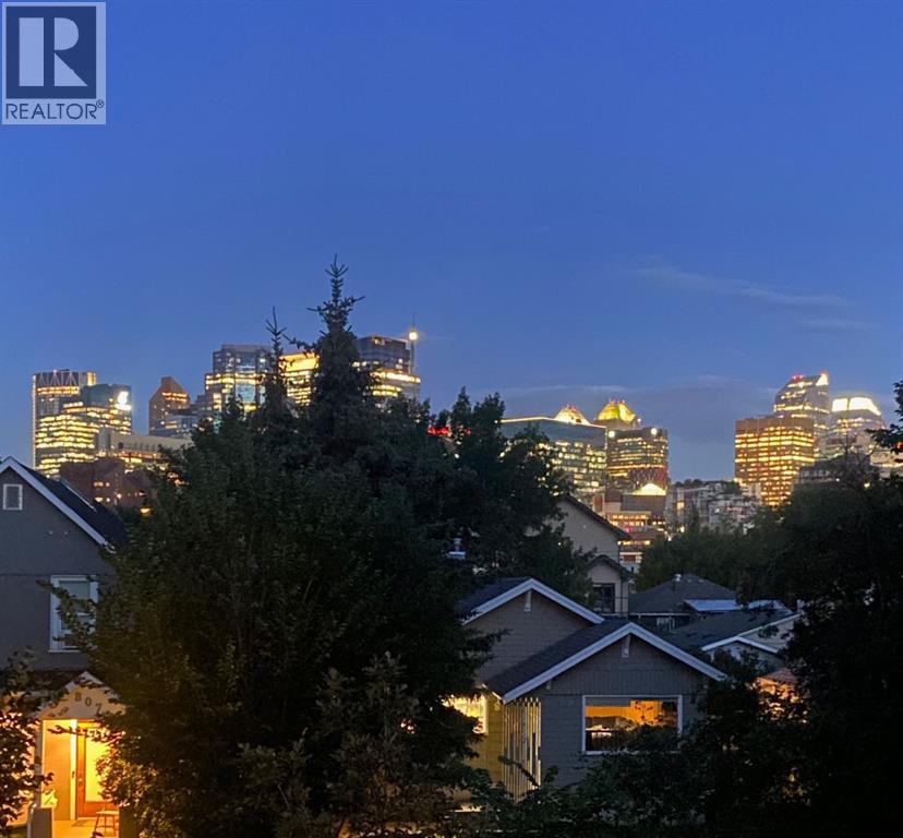Single Family House for Sale in   Avenue NW Sunnyside Calgary 