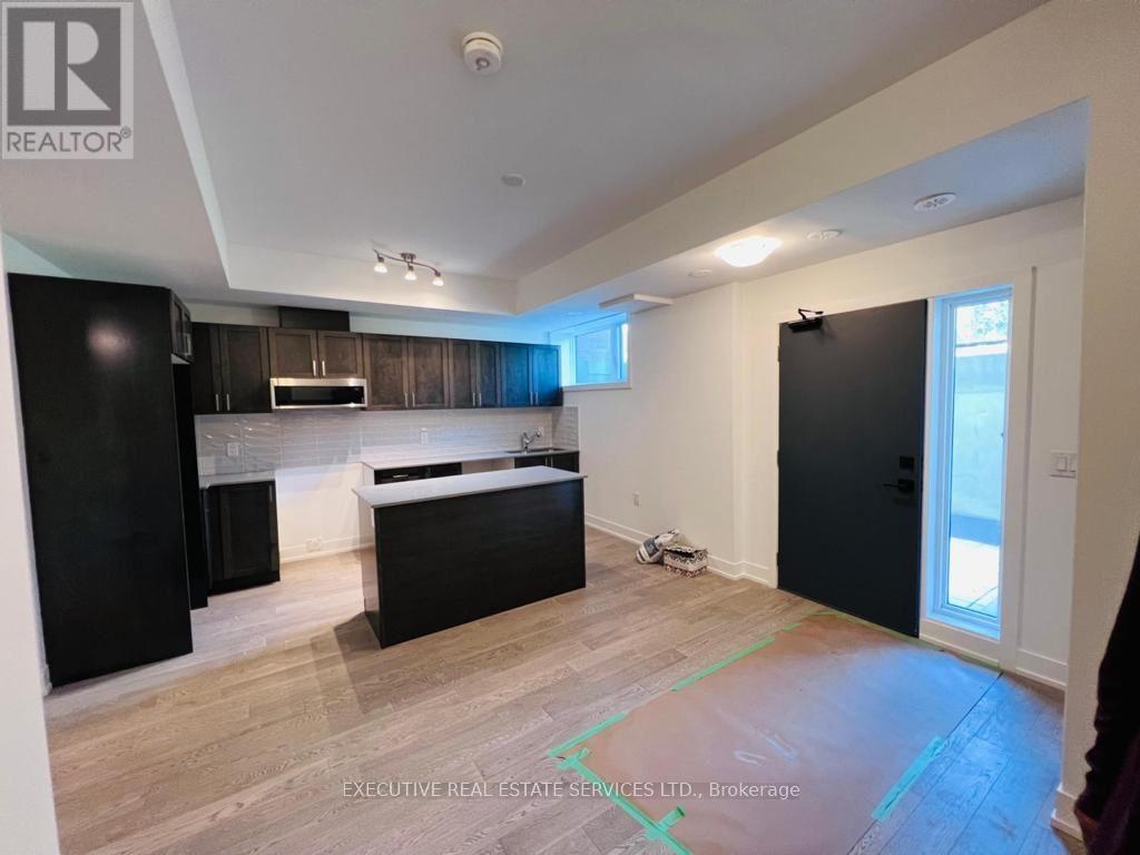 Photo 33 of 159 1095 Douglas Mccurdy Comm Drive, Mississauga ON