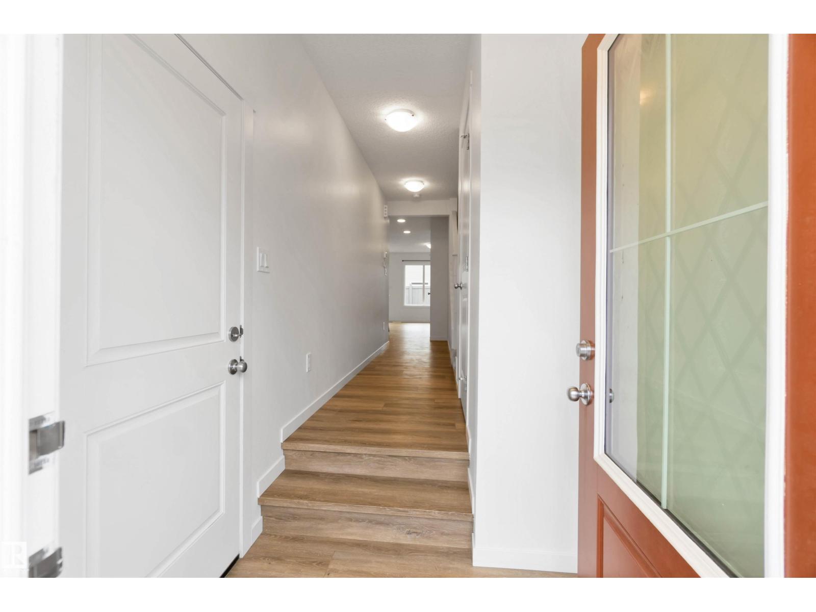 Photo 13 of 3 13119 209 St Nw, Edmonton AB
