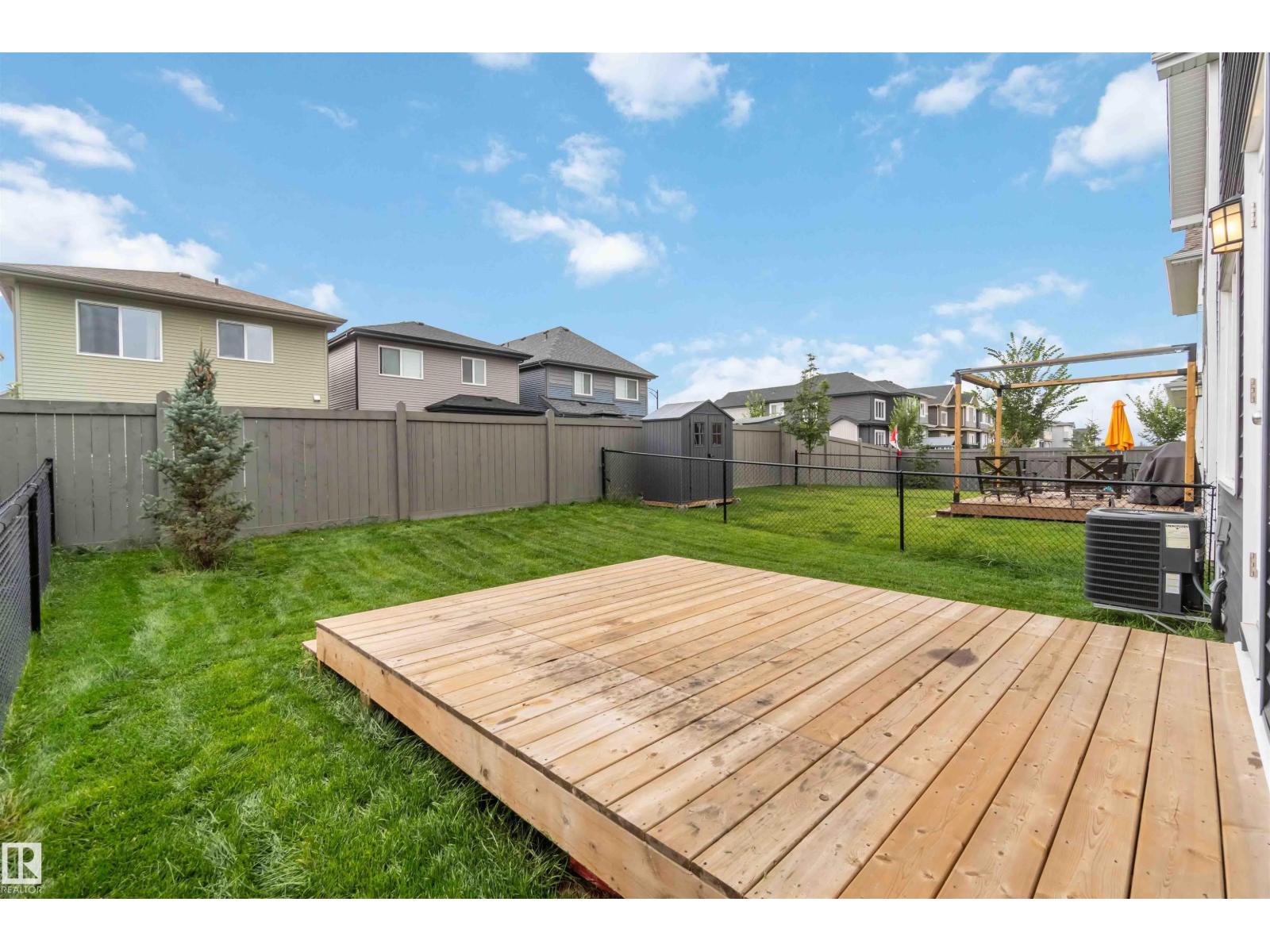 Photo 9 of 3 13119 209 St Nw, Edmonton AB