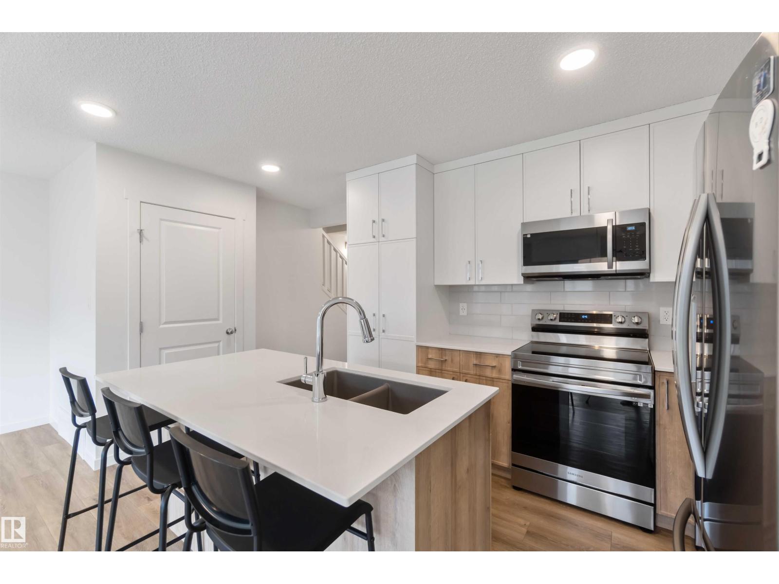 Photo 3 of 3 13119 209 St Nw, Edmonton AB