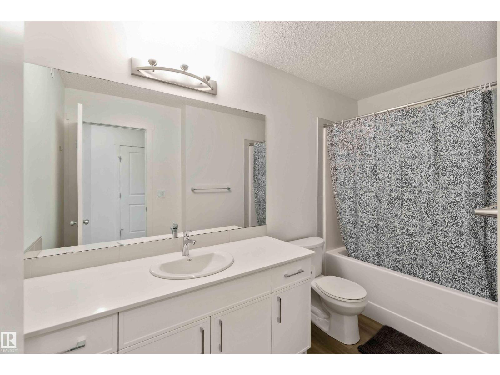 Photo 27 of 3 13119 209 St Nw, Edmonton AB