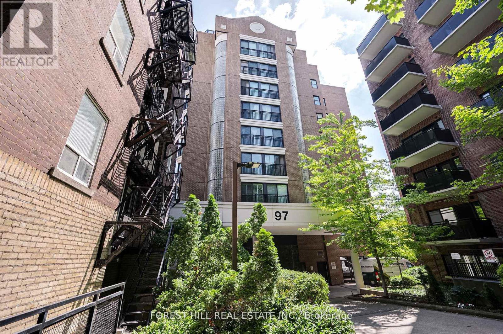 Photo 3 of 804 97 Lawton Boulevard, Toronto ON