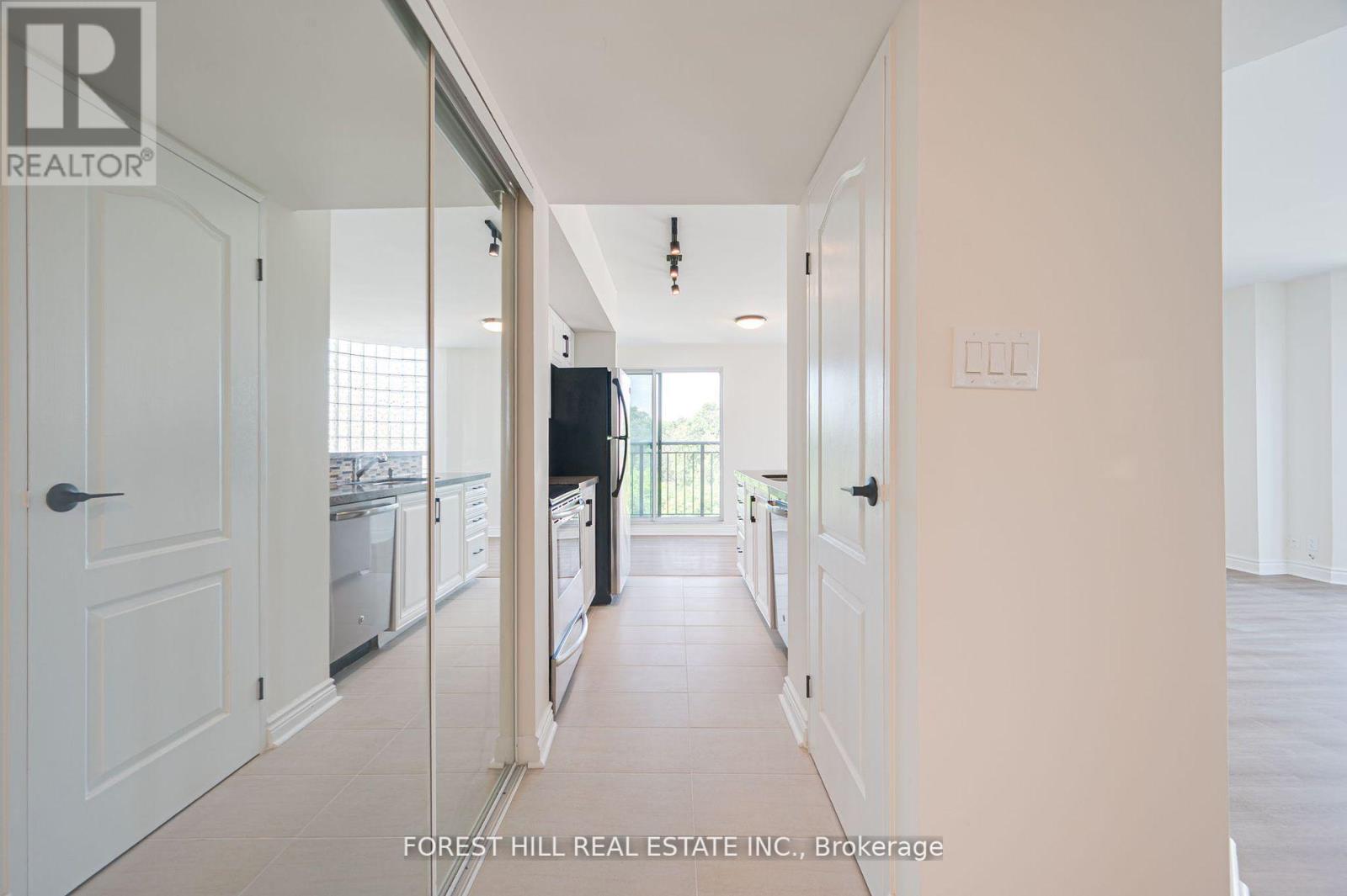 Photo 6 of 804 97 Lawton Boulevard, Toronto ON