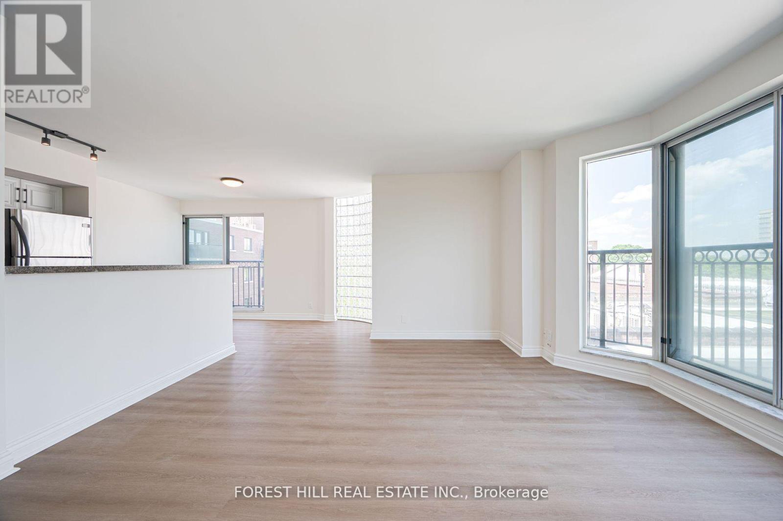 Photo 7 of 804 97 Lawton Boulevard, Toronto ON