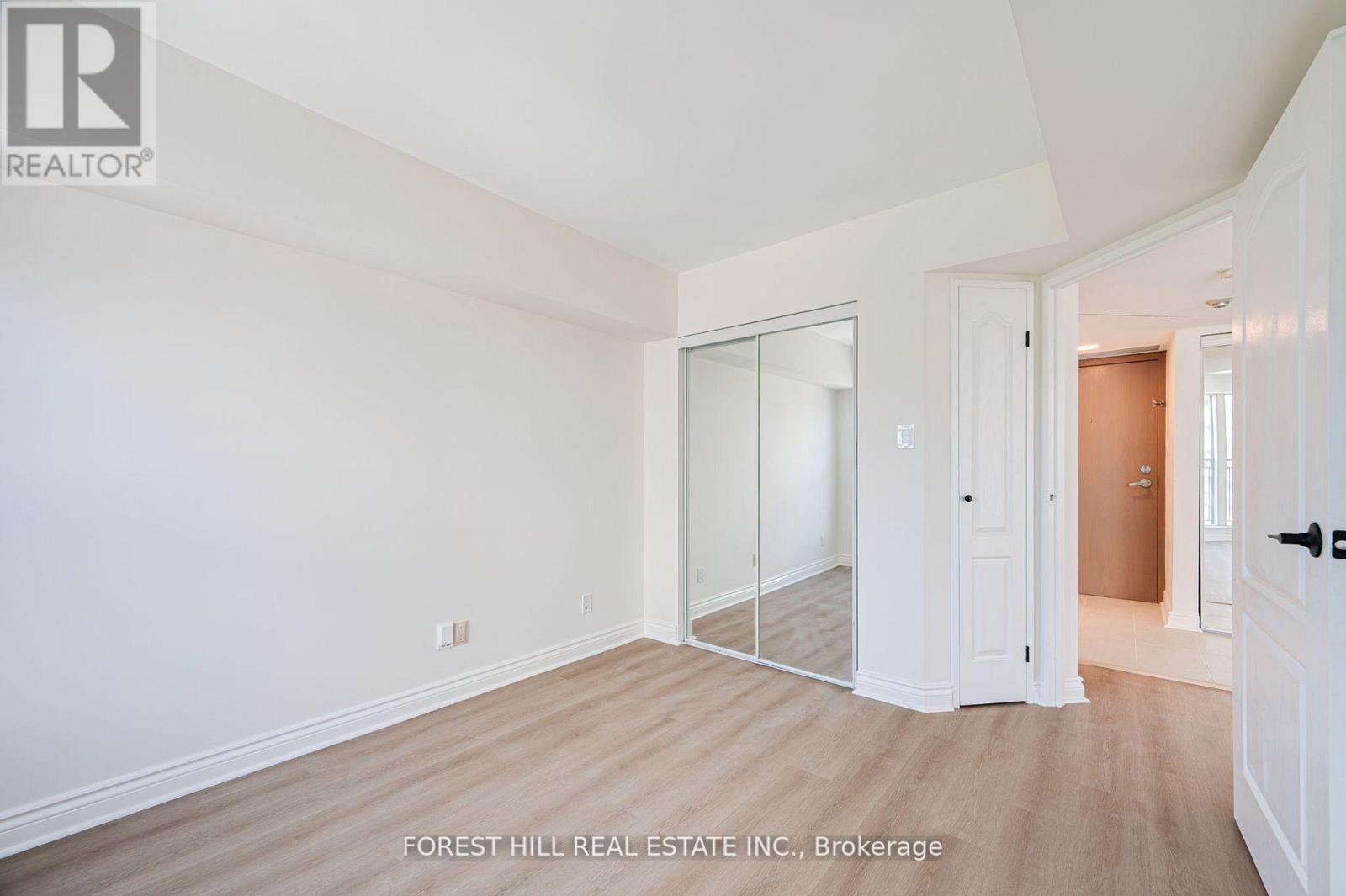 Photo 27 of 804 97 Lawton Boulevard, Toronto ON