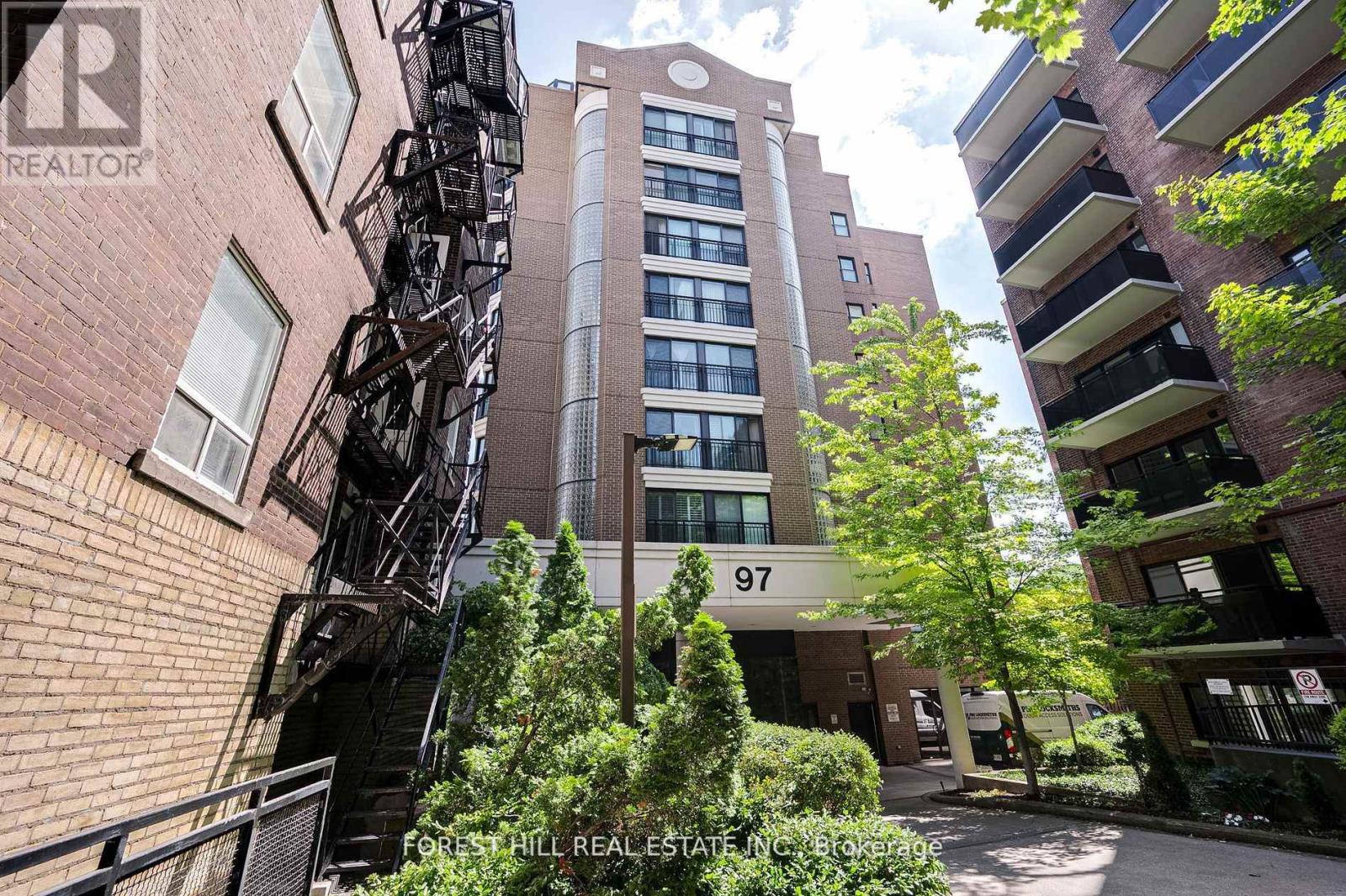 Photo 3 of 804 97 Lawton Boulevard, Toronto ON