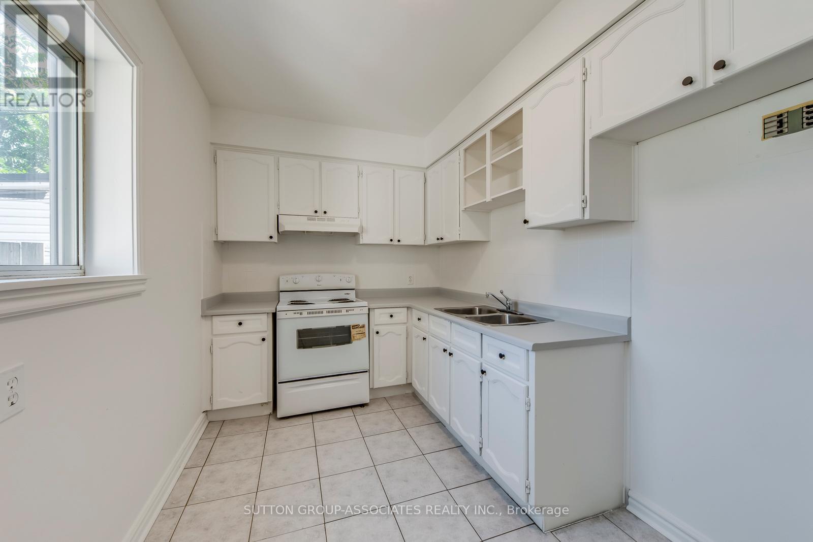 1224 DANFORTH AVENUE