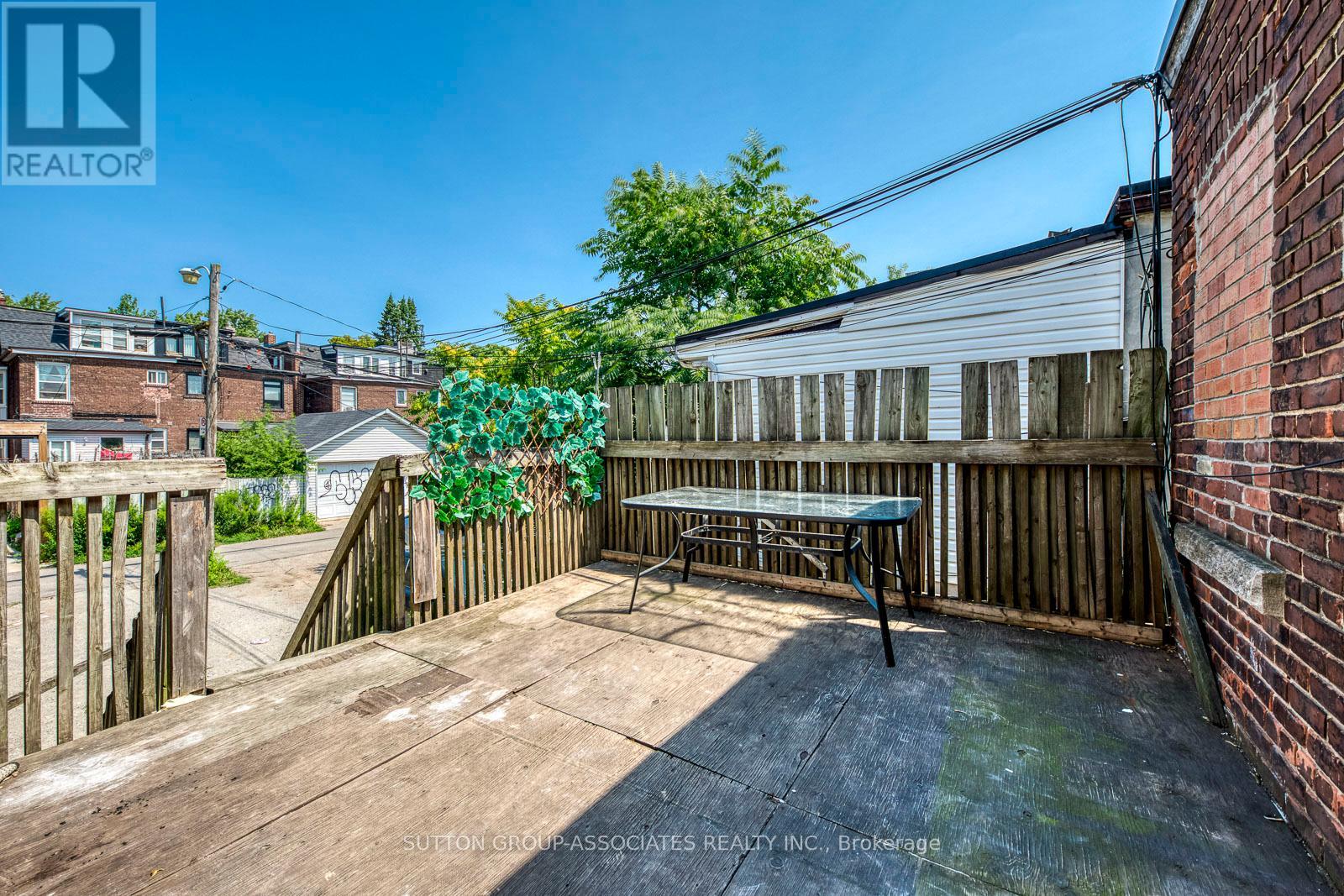 1224 DANFORTH AVENUE