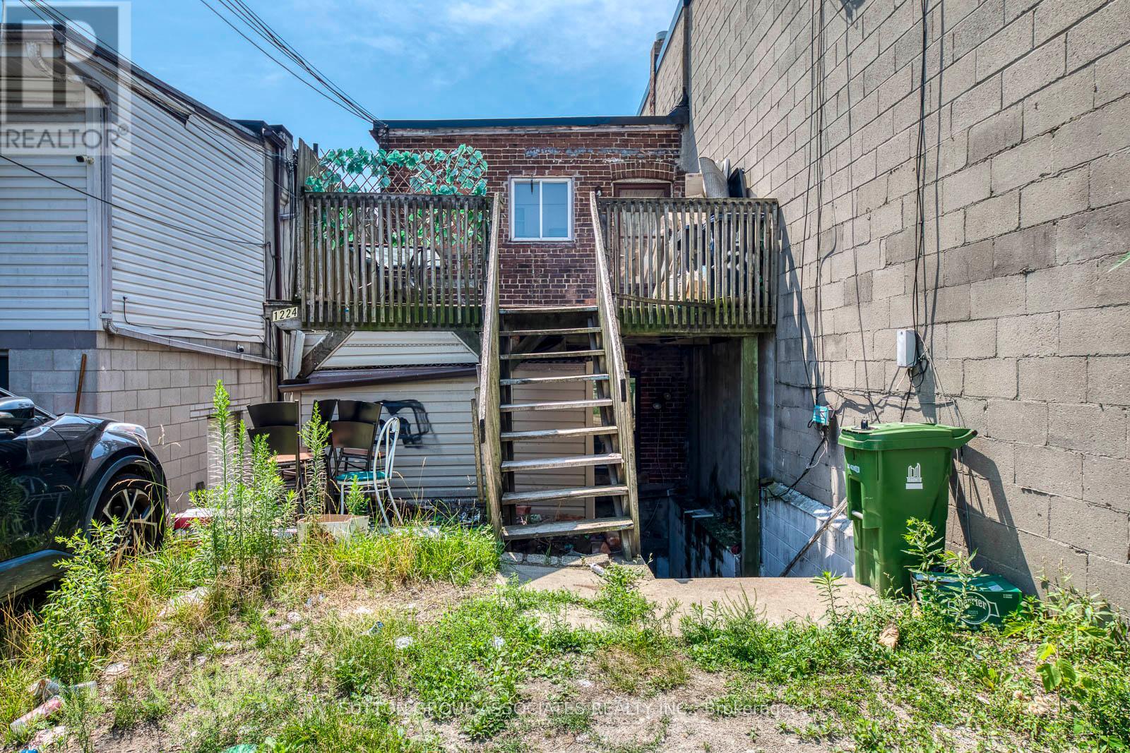 1224 DANFORTH AVENUE