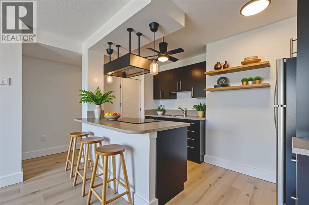 Single Family House for Sale in    Avenue SW Cliff Bungalow Calgary 