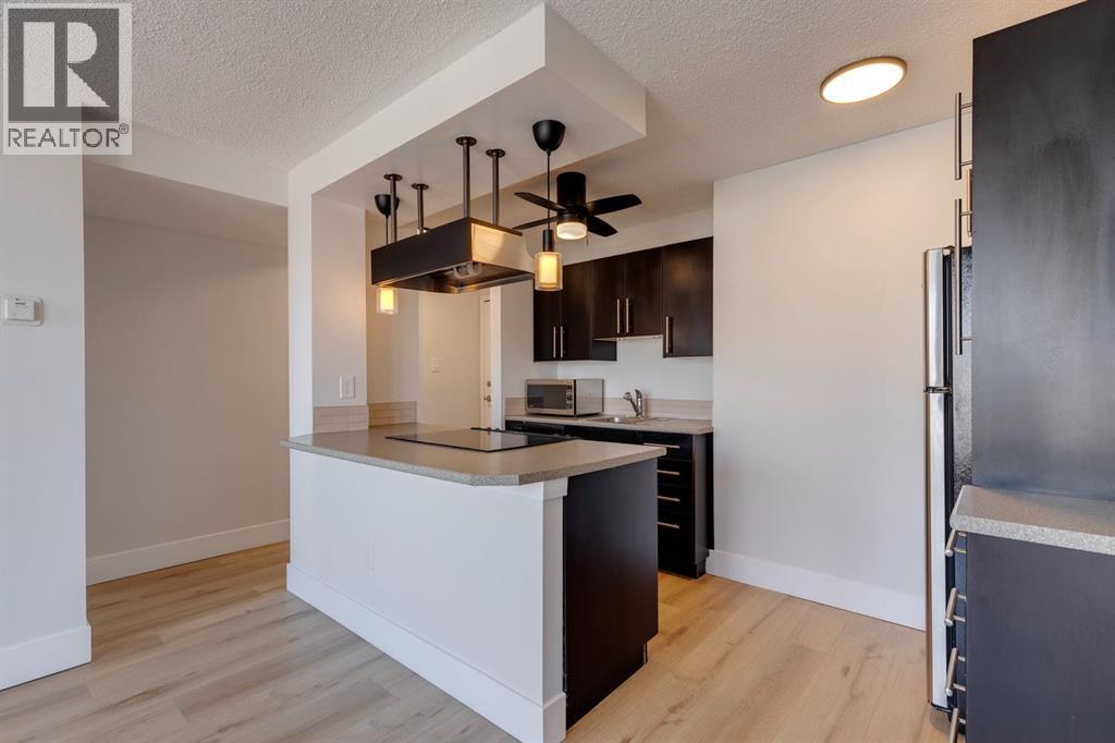 Single Family House for Sale in    Avenue SW Cliff Bungalow Calgary 