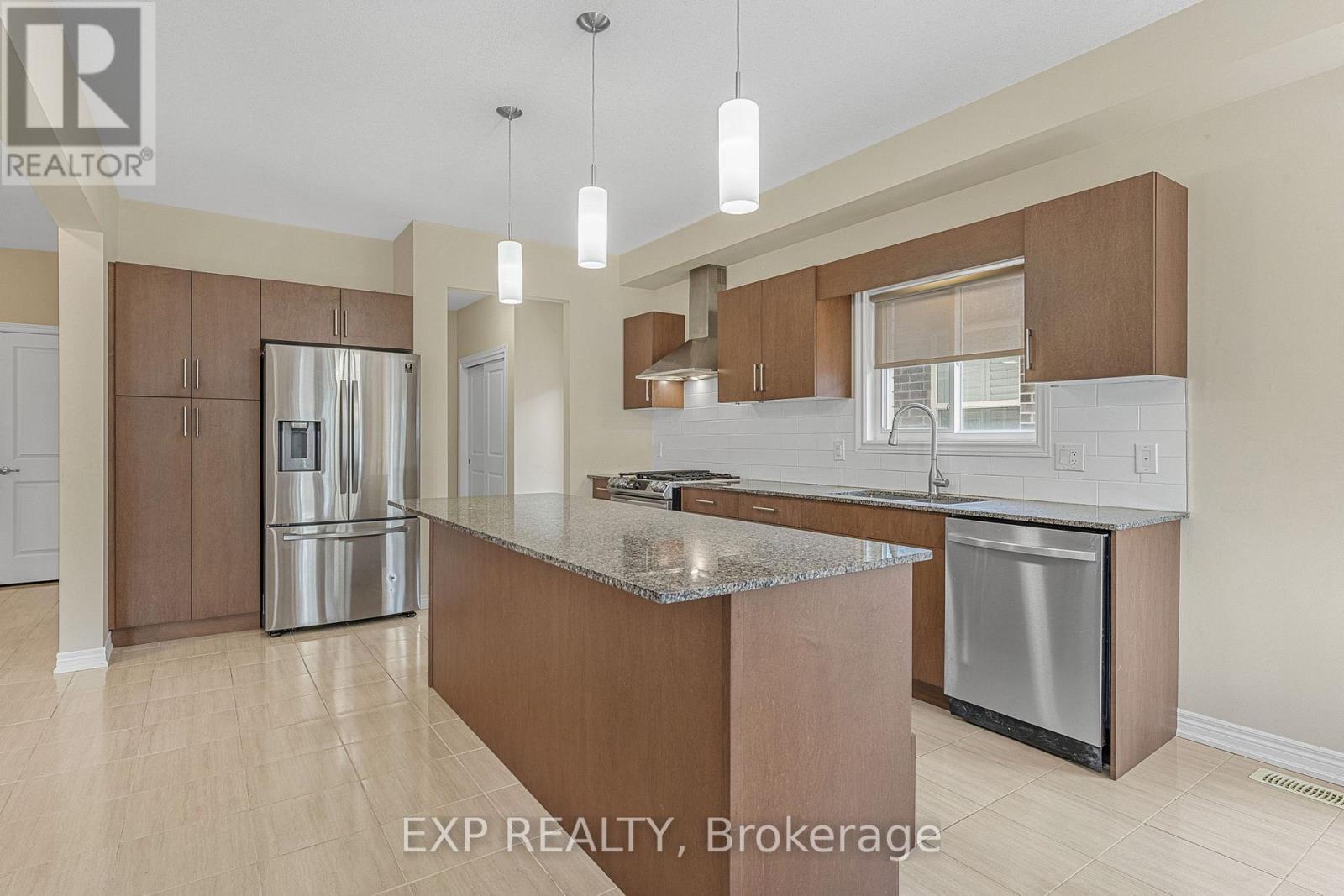 Photo 13 of 125 Monarch Street, Welland ON