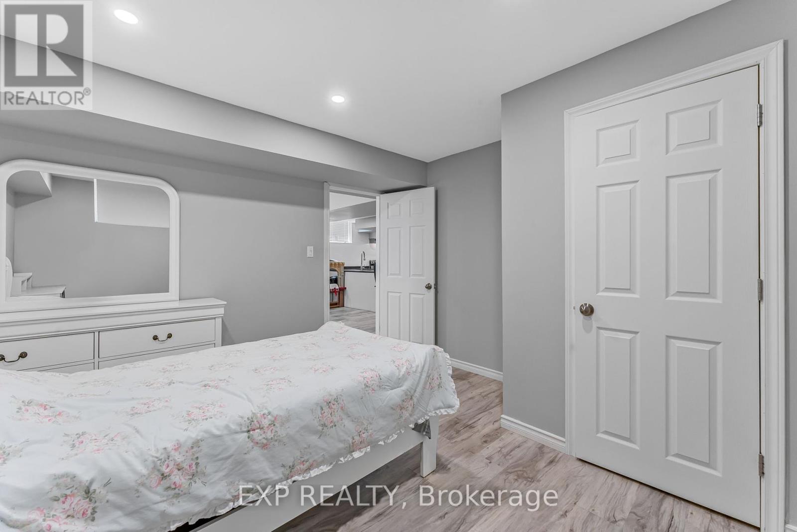 Photo 41 of 125 Monarch Street, Welland ON