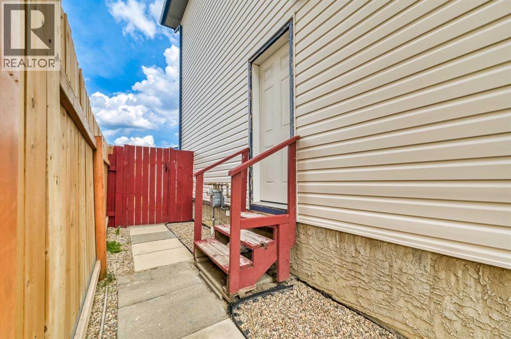 Single Family House for Sale in  Taradale Drive NE Taradale Calgary 