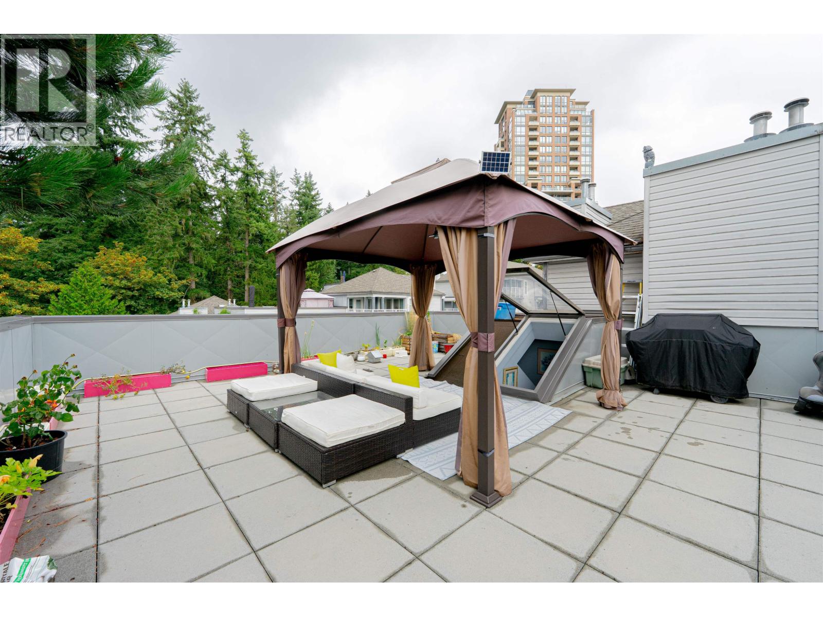 Photo 19 of 21 7345 Sandborne Avenue, Burnaby BC
