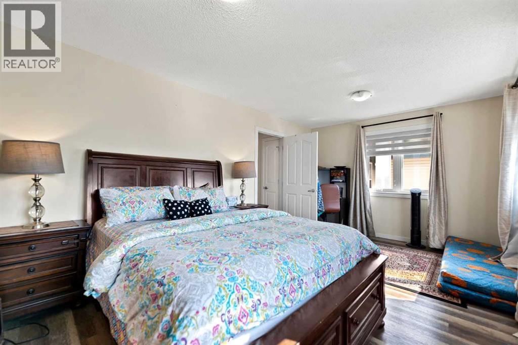 Single Family House for Sale in  Saddlecrest Place Saddle Ridge Calgary 