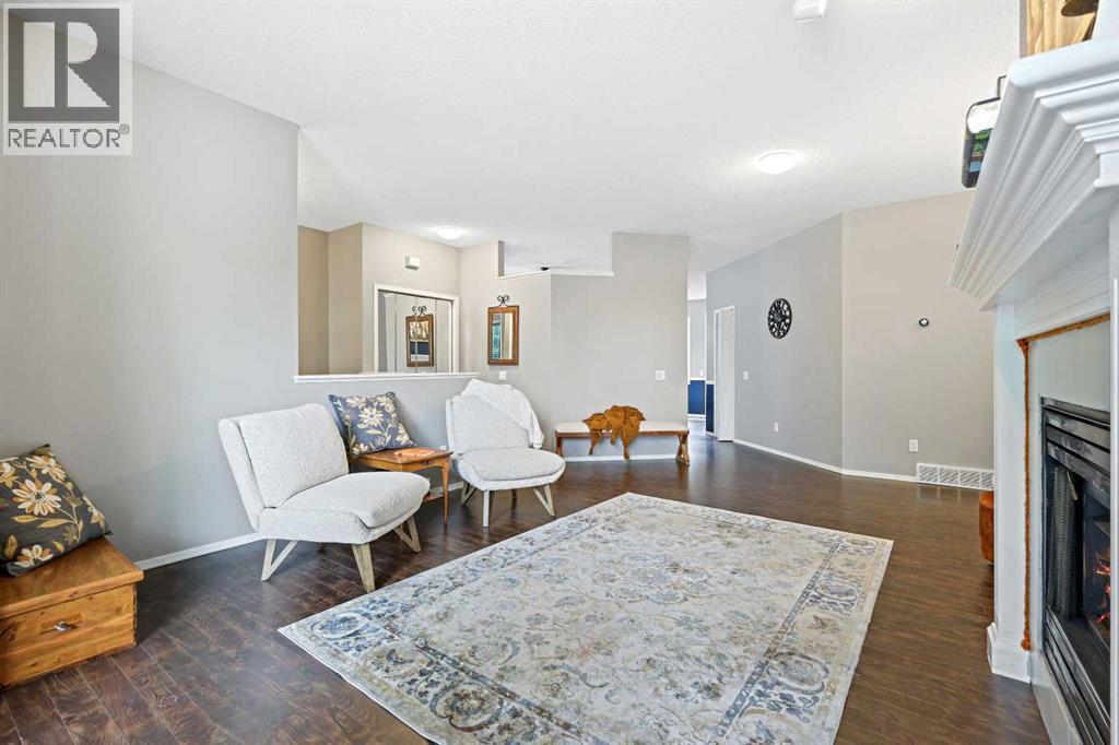 Single Family House Bungalow for Sale in  Signal Hill Lane SW Signal Hill Calgary 