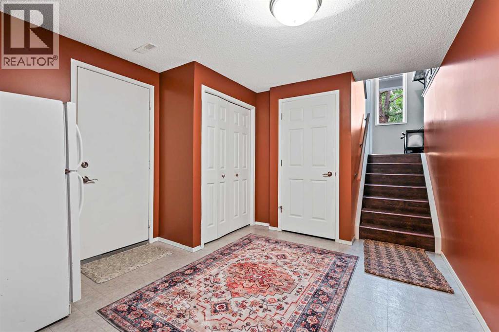 Single Family House Bungalow for Sale in  Signal Hill Lane SW Signal Hill Calgary 