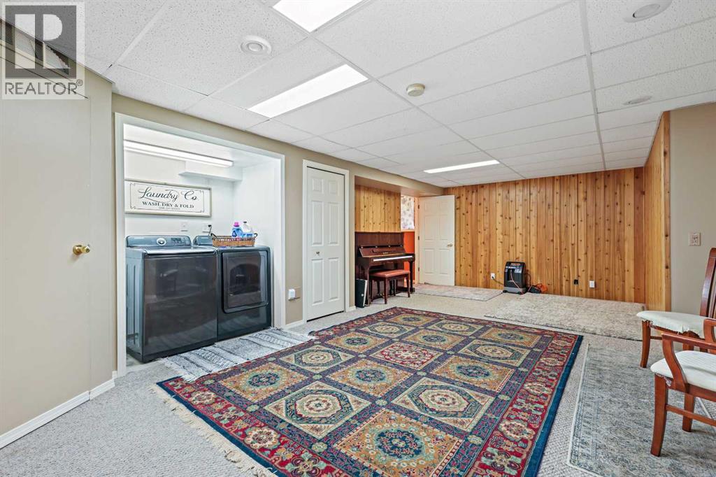 Single Family House Bungalow for Sale in  Signal Hill Lane SW Signal Hill Calgary 