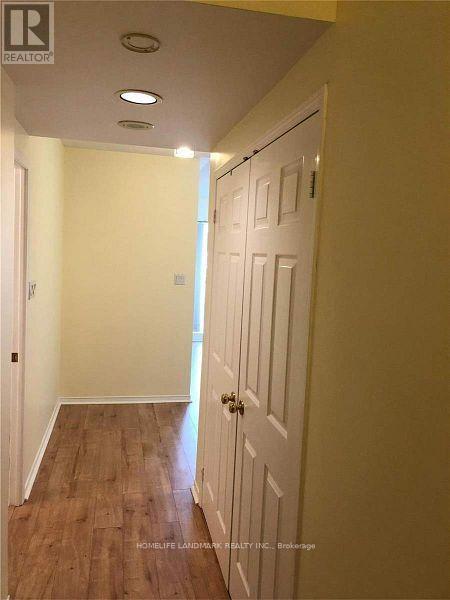 Photo 3 of 701 889 Bay Street, Toronto ON