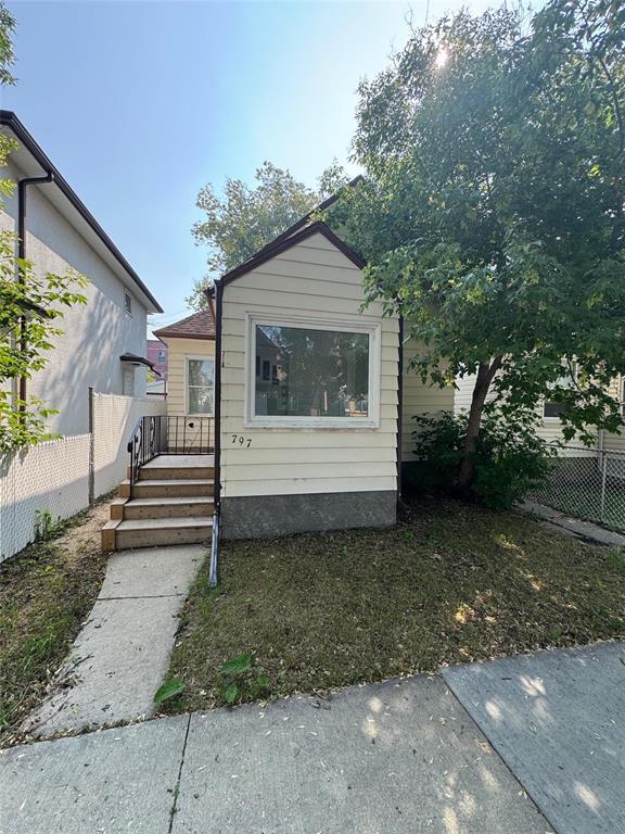 Photo 22 of 797 Simcoe Street, Winnipeg MB