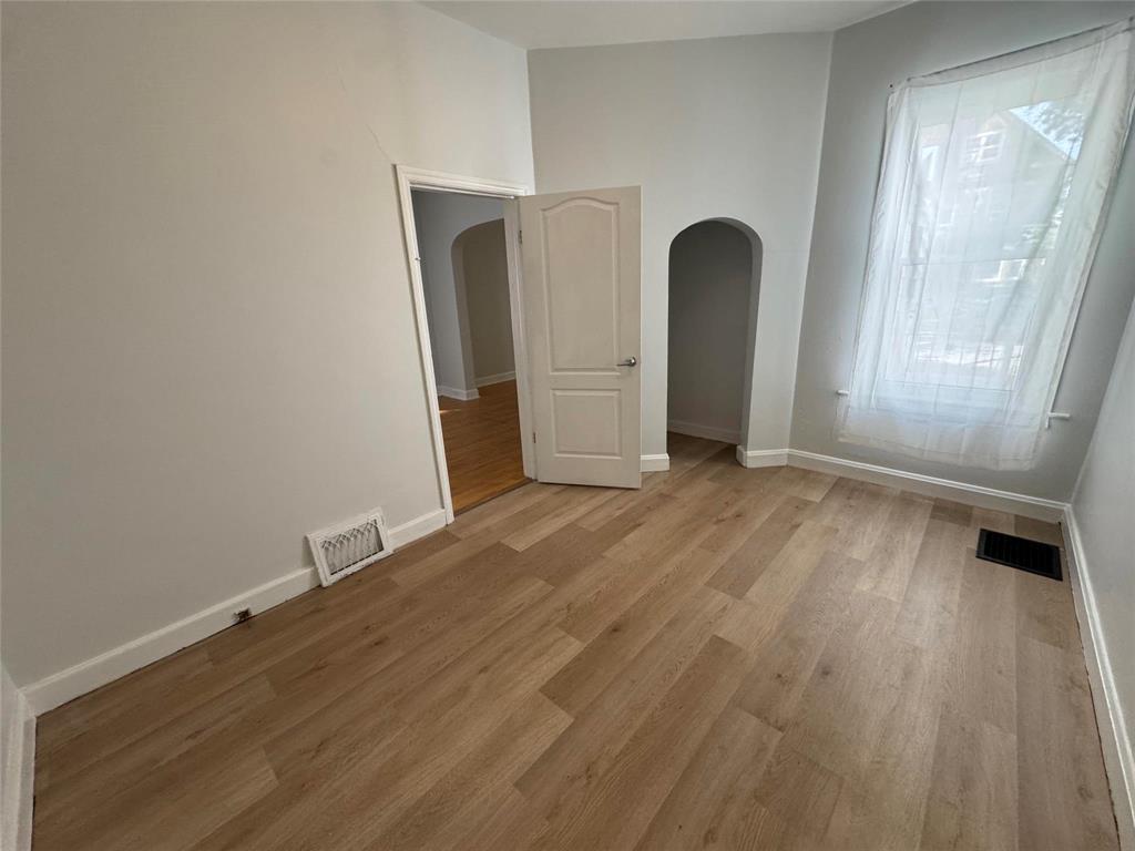 Photo 25 of 797 Simcoe Street, Winnipeg MB
