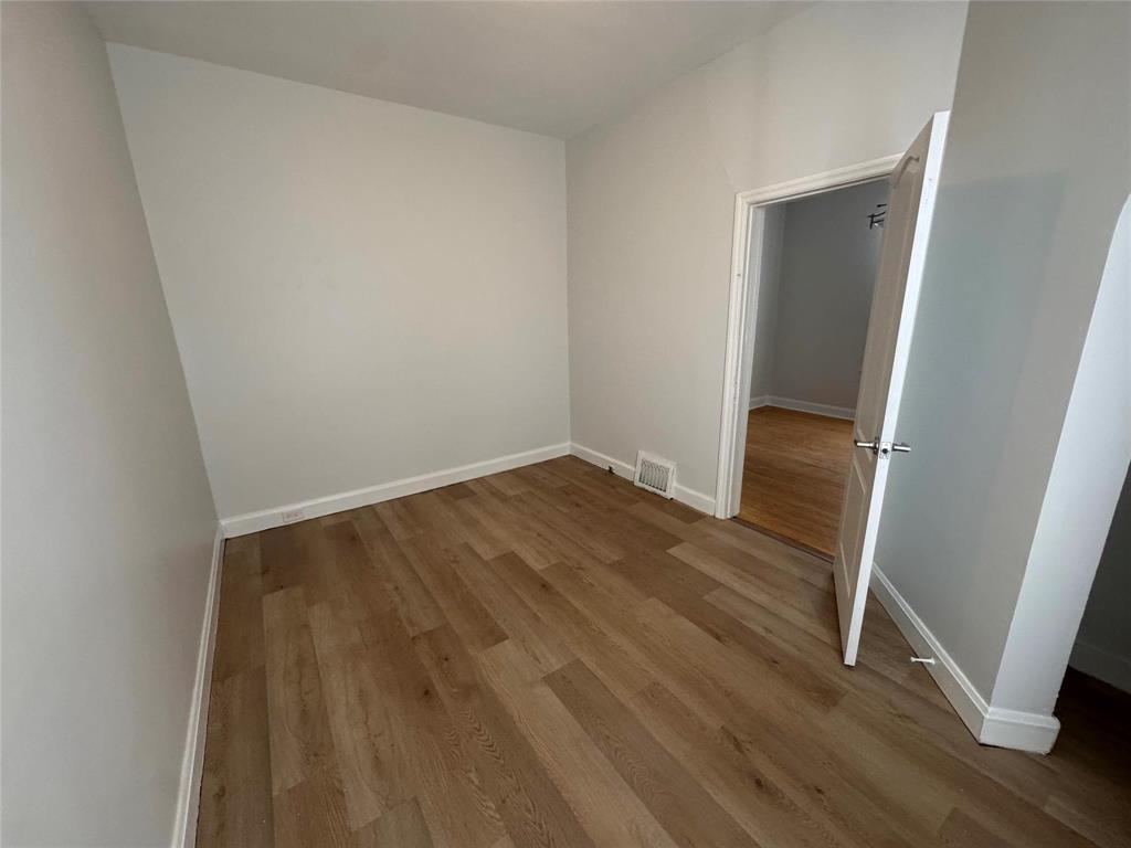 Photo 10 of 797 Simcoe Street, Winnipeg MB