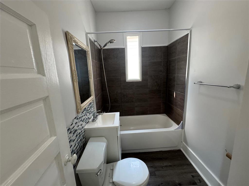 Photo 12 of 797 Simcoe Street, Winnipeg MB
