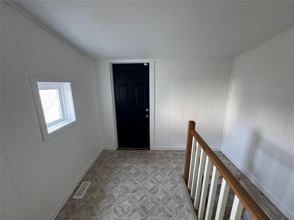 Photo 16 of 797 Simcoe Street, Winnipeg MB