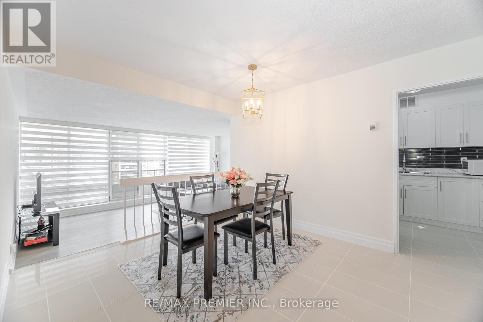 Photo 15 of 811 25 Four Winds Drive, Toronto ON