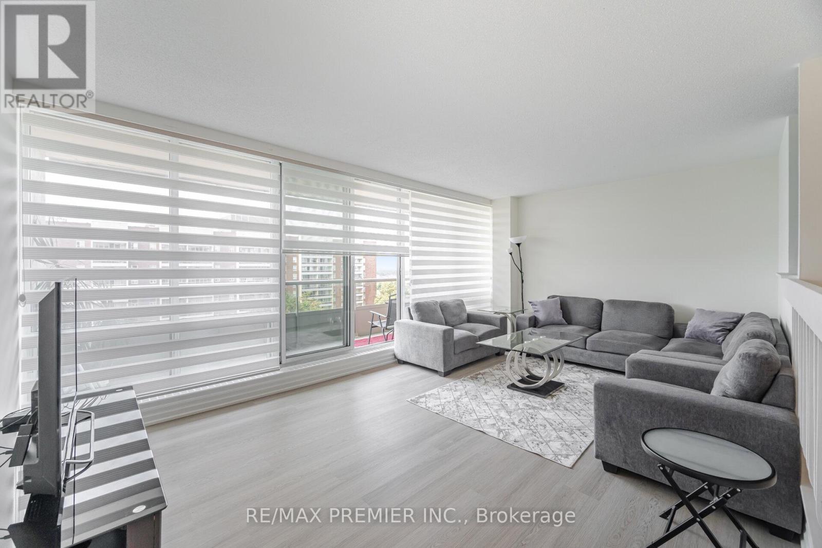 Photo 16 of 811 25 Four Winds Drive, Toronto ON