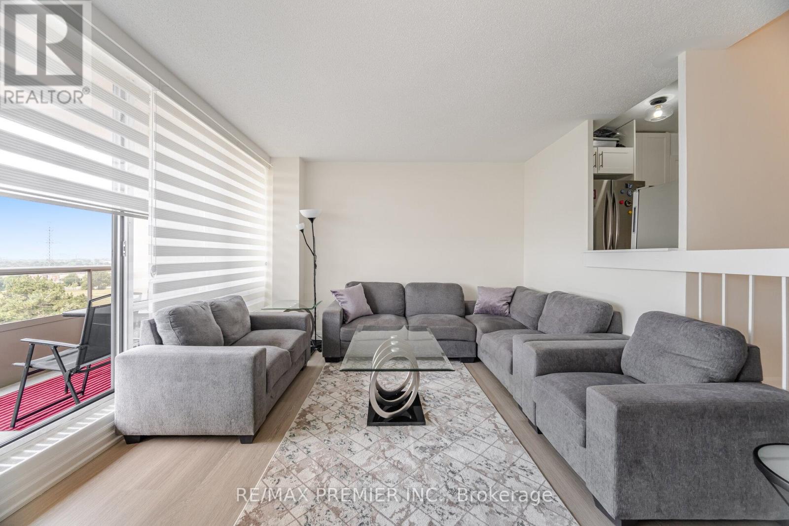 Photo 19 of 811 25 Four Winds Drive, Toronto ON